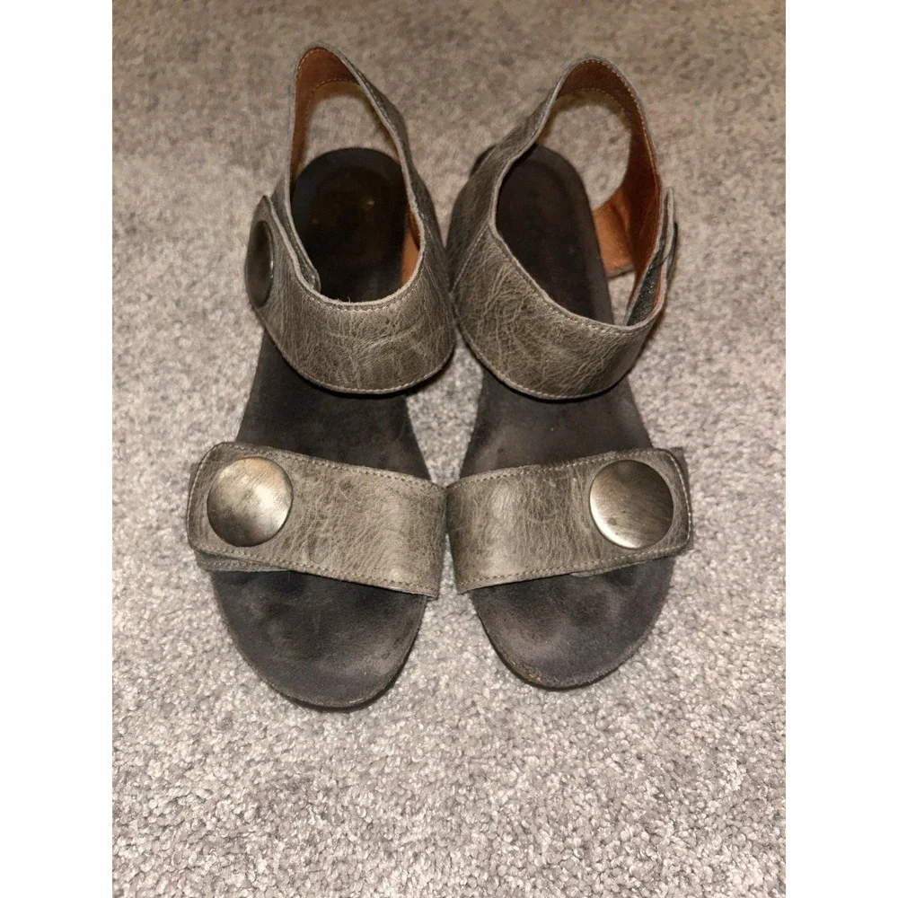 Taos Women's Sandals EU Size 39 Leather US 8 Ankle Strap Open Toe